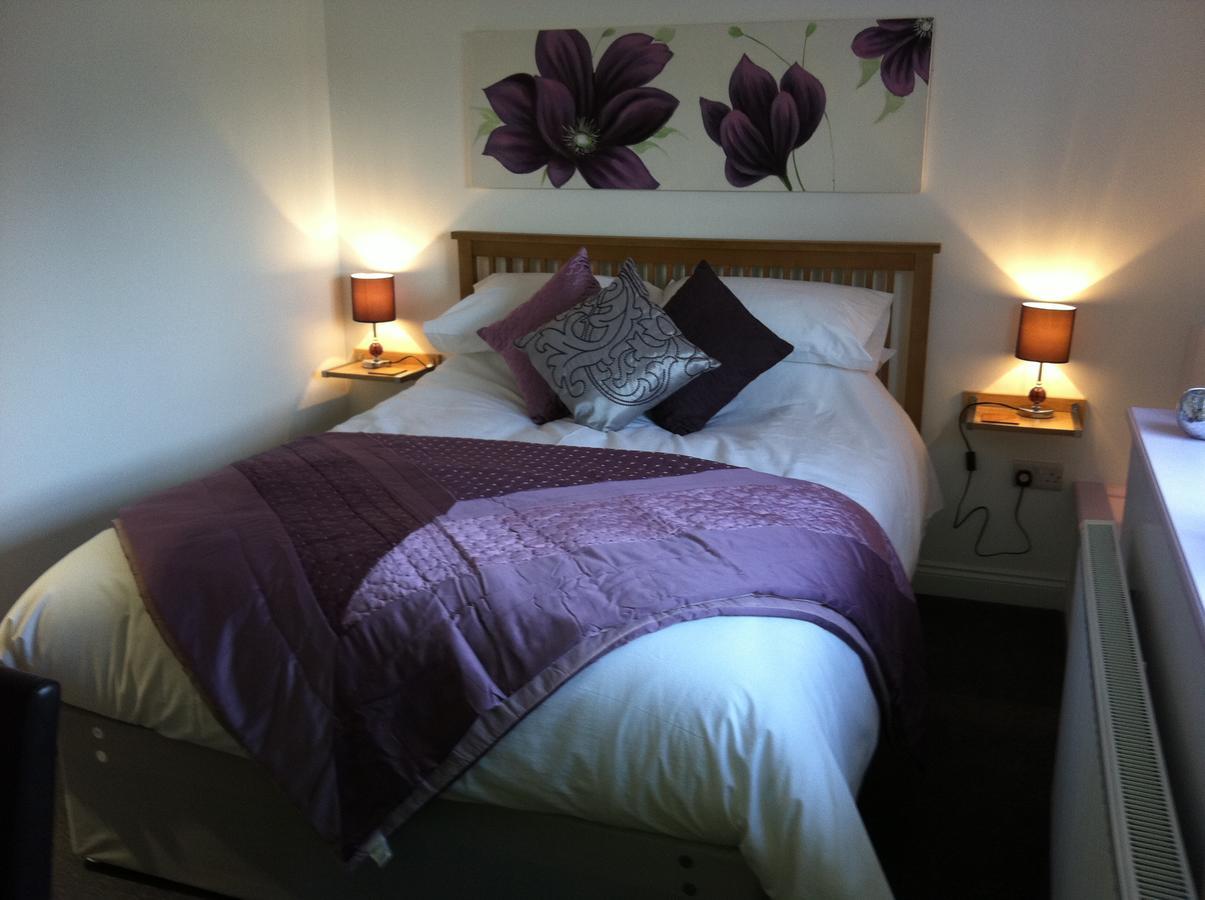 Bed and Breakfast The Coffee Pot Tavern Potterspury Экстерьер фото
